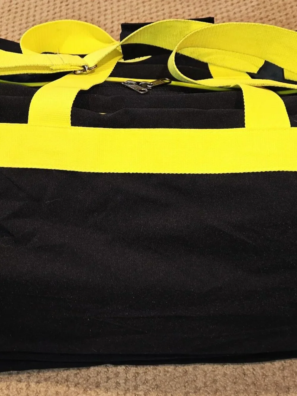 Athalon International Team Gear Bag – Black & Neon Yellow